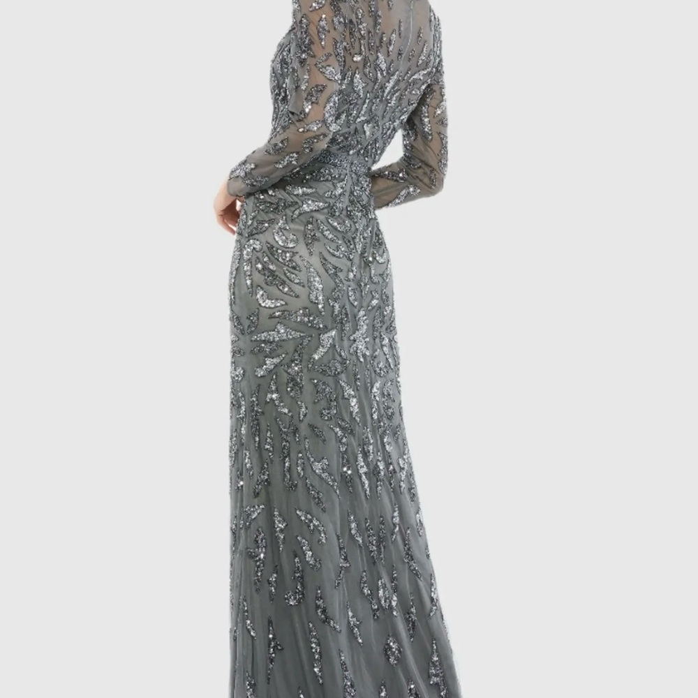 Mac Duggal Gray Long Sleeve Sequin Dress